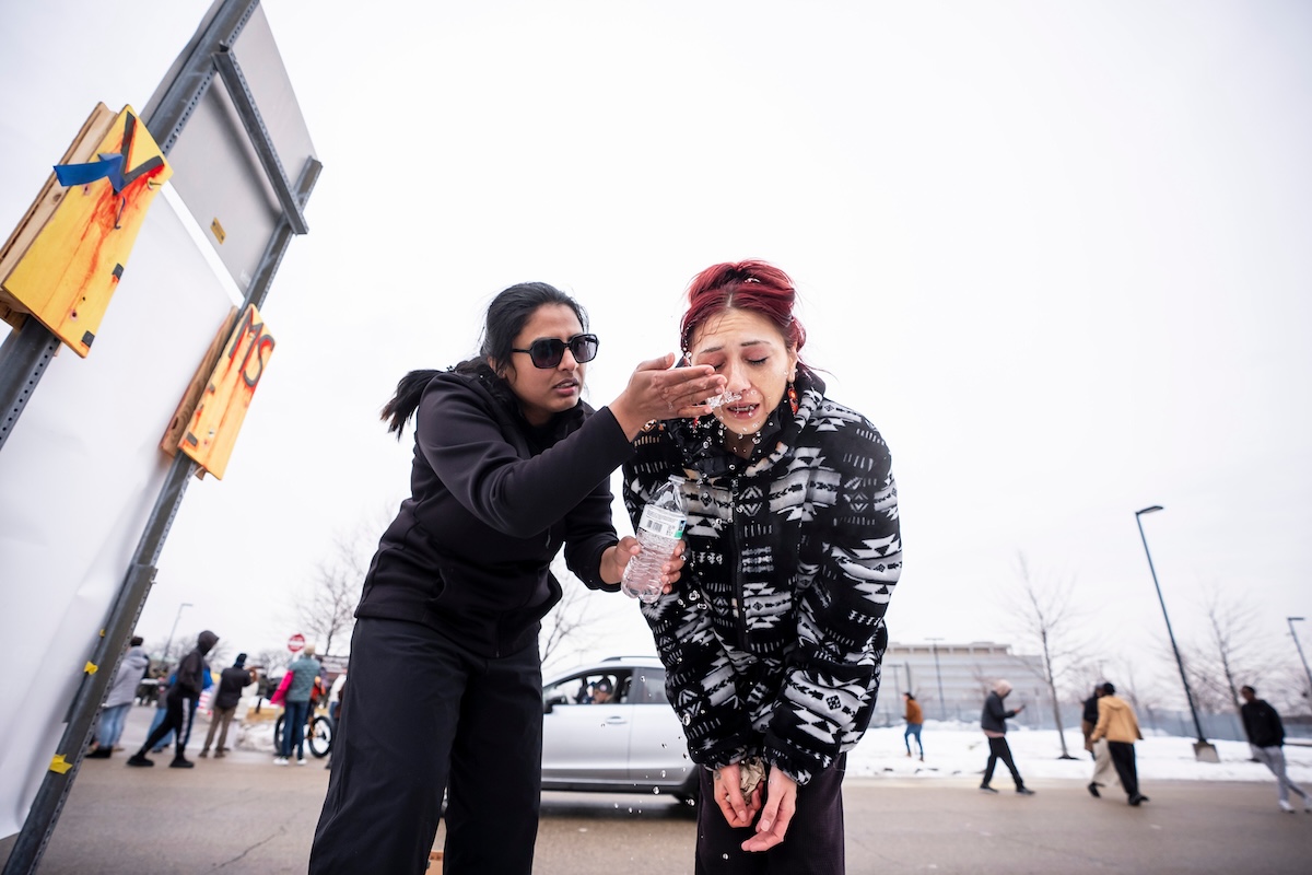 L’amministrazione Trump prosegue la linea dura contro le proteste a Minneapolis e le operazioni dell’ICE