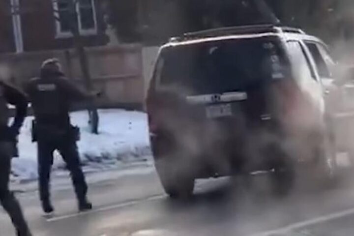 L'analisi dei video sulla morte di Renee Nicole Good a Minneapolis e le dichiarazioni di Trump