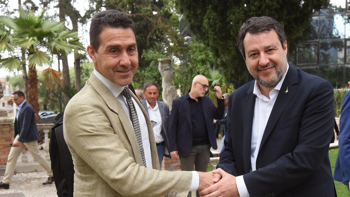 Lega, tensione su Vannacci: attesa per incontro chiarificatore con Salvini