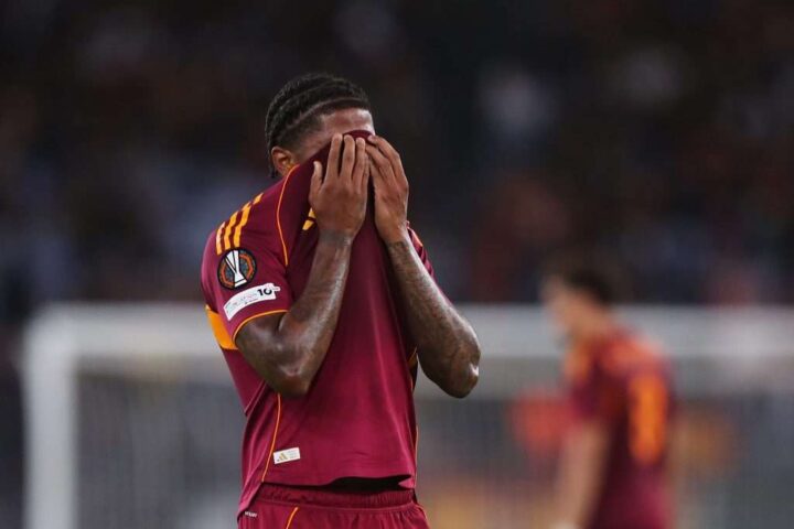 Leon Bailey termina il prestito alla Roma: un'esperienza difficile per il jamaicano