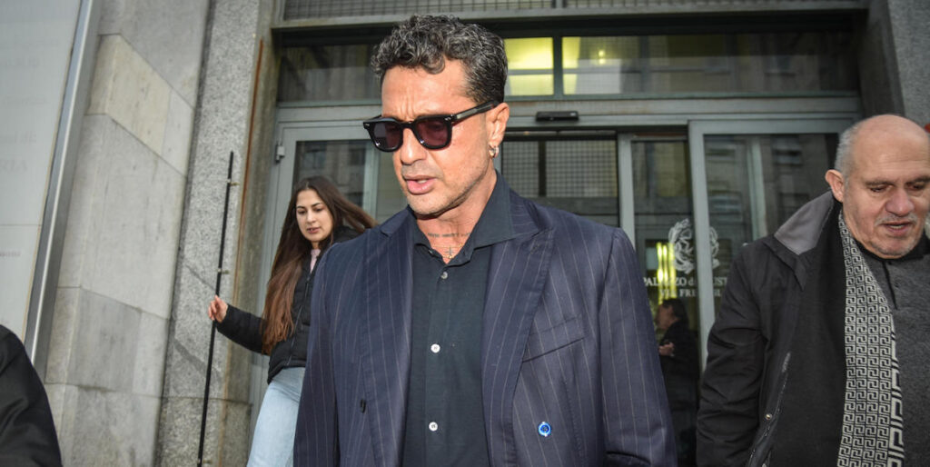 L’episodio di «Falsissimo» di Fabrizio Corona rimosso da YouTube per violazione di copyright