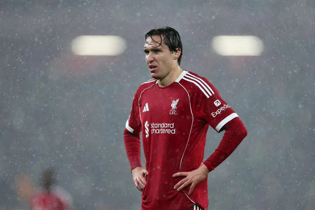 Liverpool fissa un prezzo di €20 milioni per Federico Chiesa, complicando il ritorno alla Juventus