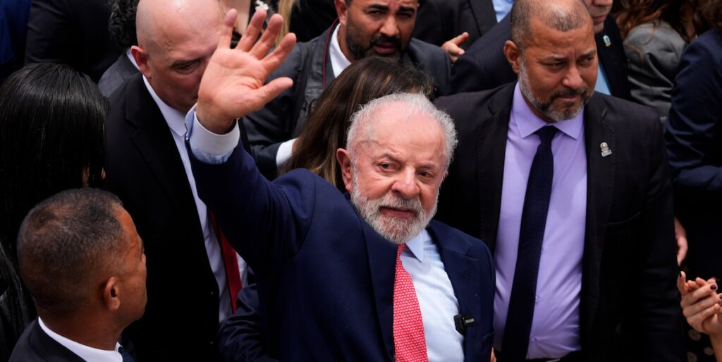 Lula veto sulla legge che riduce la pena a Bolsonaro, possibile annullamento da parte del parlamento