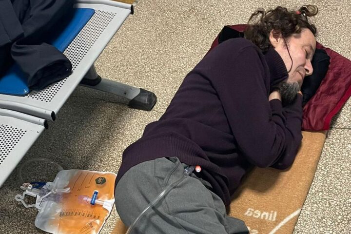 Muore Franco, oncologico costretto a sdraiarsi a terra in pronto soccorso a Senigallia