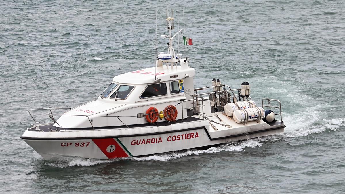 Naufragio nel Mediterraneo centrale, un superstite segnala 50 dispersi dopo partenza dalla Tunisia