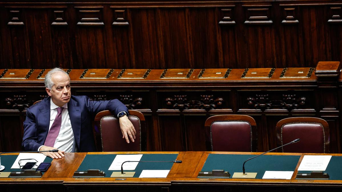 Piantedosi annuncia nuove misure di sicurezza: Daspo e interventi contro le baby gang