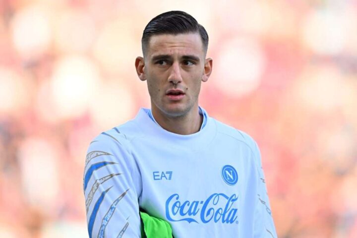 Pisa cerca di superare il Nottingham Forest per il ritorno di Lorenzo Lucca del Napoli