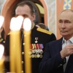 Putin partecipa alla messa di Natale ortodosso in una base di intelligence militare a Mosca