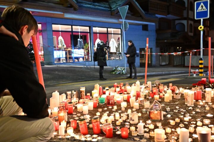 Quattordici italiani feriti nell'incendio di Crans-Montana, sei persone ancora senza informazioni