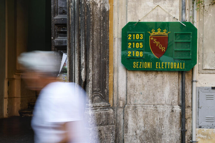 Referendum sulla giustizia, oggi il voto sul decreto per il voto fuori sede, proteste del Pd