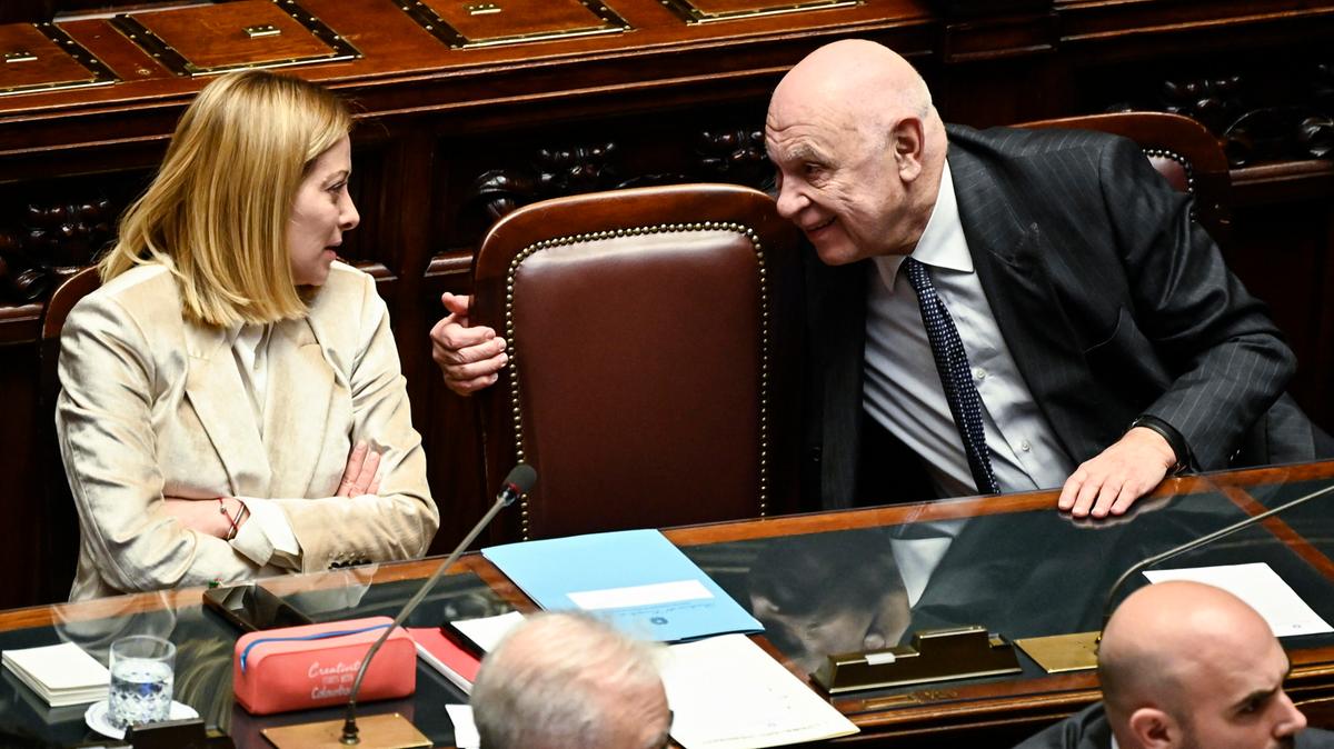 Scontro sul referendum: Mattarella firma, ma attesa per la decisione del Tar