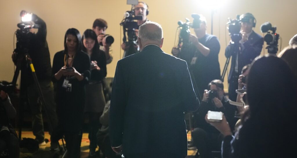 Senatori Repubblicani approvano risoluzione per limitare decisioni militari di Trump in Venezuela