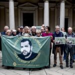 Trentini e Burlò: dalla prigionia alla libertà, lo striscione di un'emozione indimenticabile