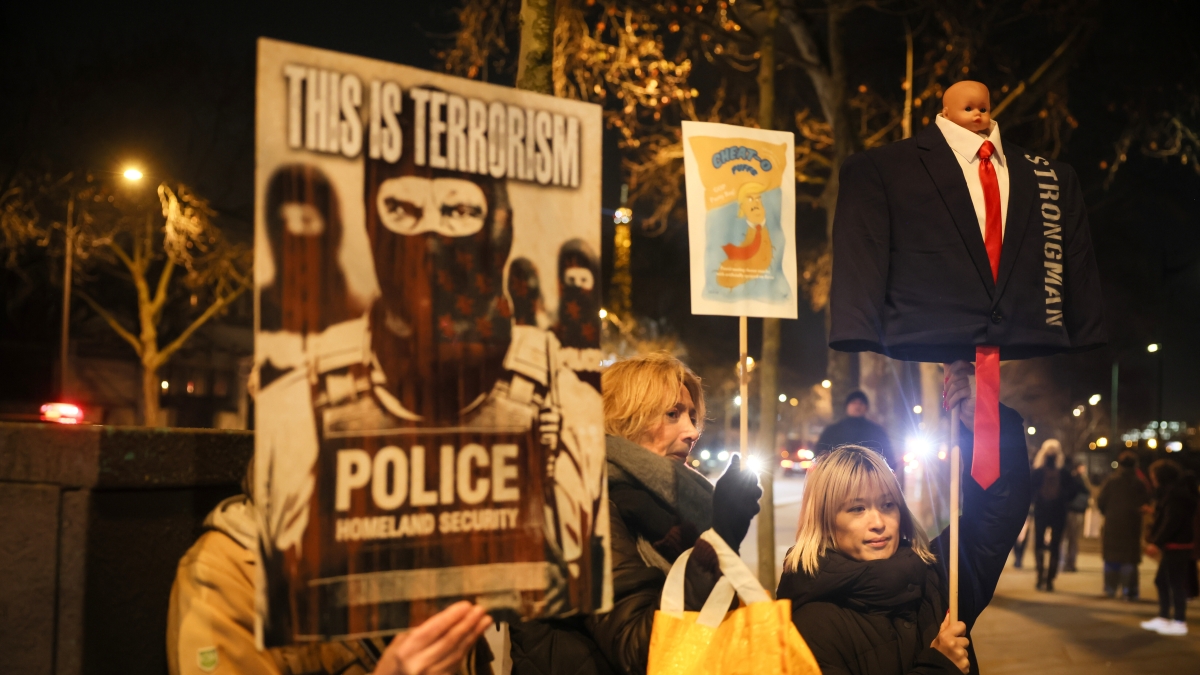 Trump aumenta il controllo dell'Ice, adesso un pericolo per la democrazia americana