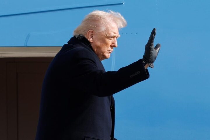 Trump ferma un intervento militare contro l'Iran: timori di instabilità e conflitti allargati