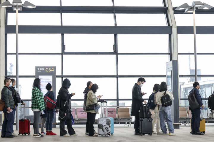 Un dipendente giapponese perde uno smartphone con dati sensibili in Cina