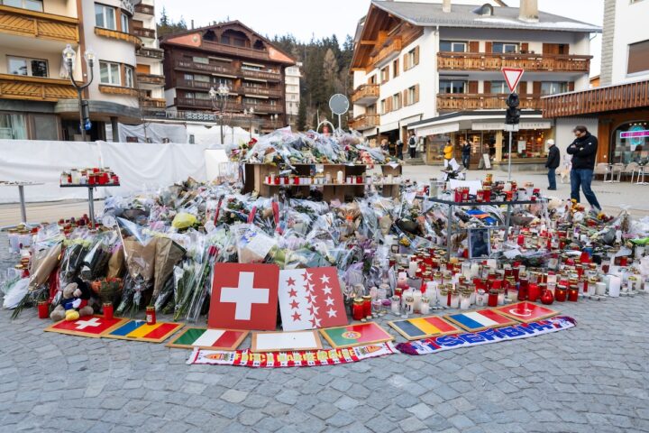 Una quarta persona indagata per l'incendio di Capodanno a Crans-Montana che ha causato 40 morti