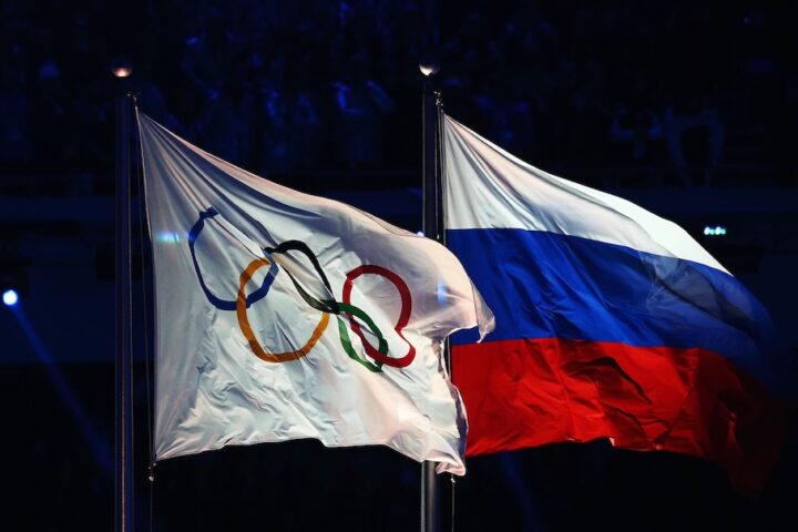 Il Comitato olimpico valuta il rientro russo alla vigilia dei Giochi invernali