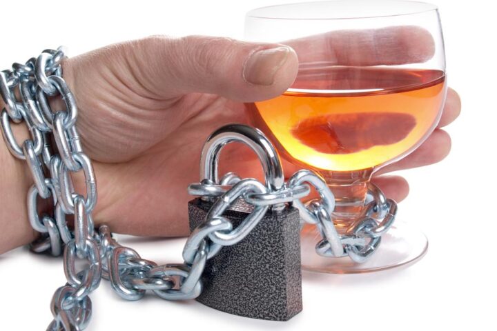 Alcolock e contrassegno per monopattini: ecco come conformarsi alle nuove regole