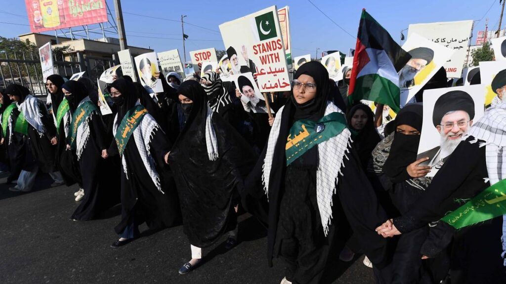 Araghchi a Ginevra per colloqui con gli Stati Uniti: «Non ci piegheremo alle minacce»