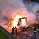 Assalto a furgone portavalori sulla superstrada Lecce-Brindisi: sparatoria e fuga dei rapinatori