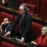 Bonelli denuncia minacce di morte, attacca Salvini per collegamenti a omicidio Derangue