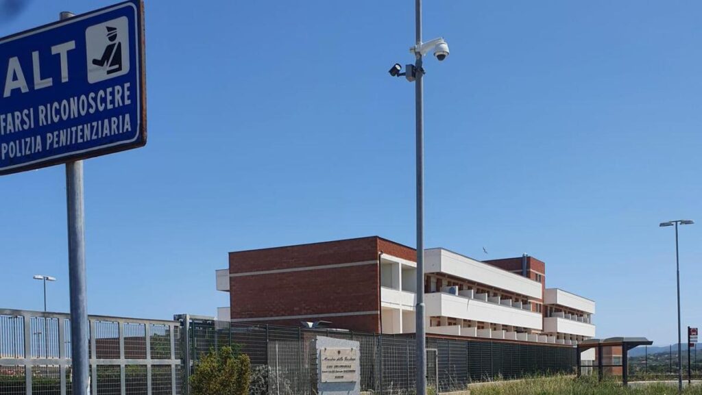 Carabinieri di Sassari salvano 25enne da torture e abusi del fidanzato; arrestato l'aguzzino