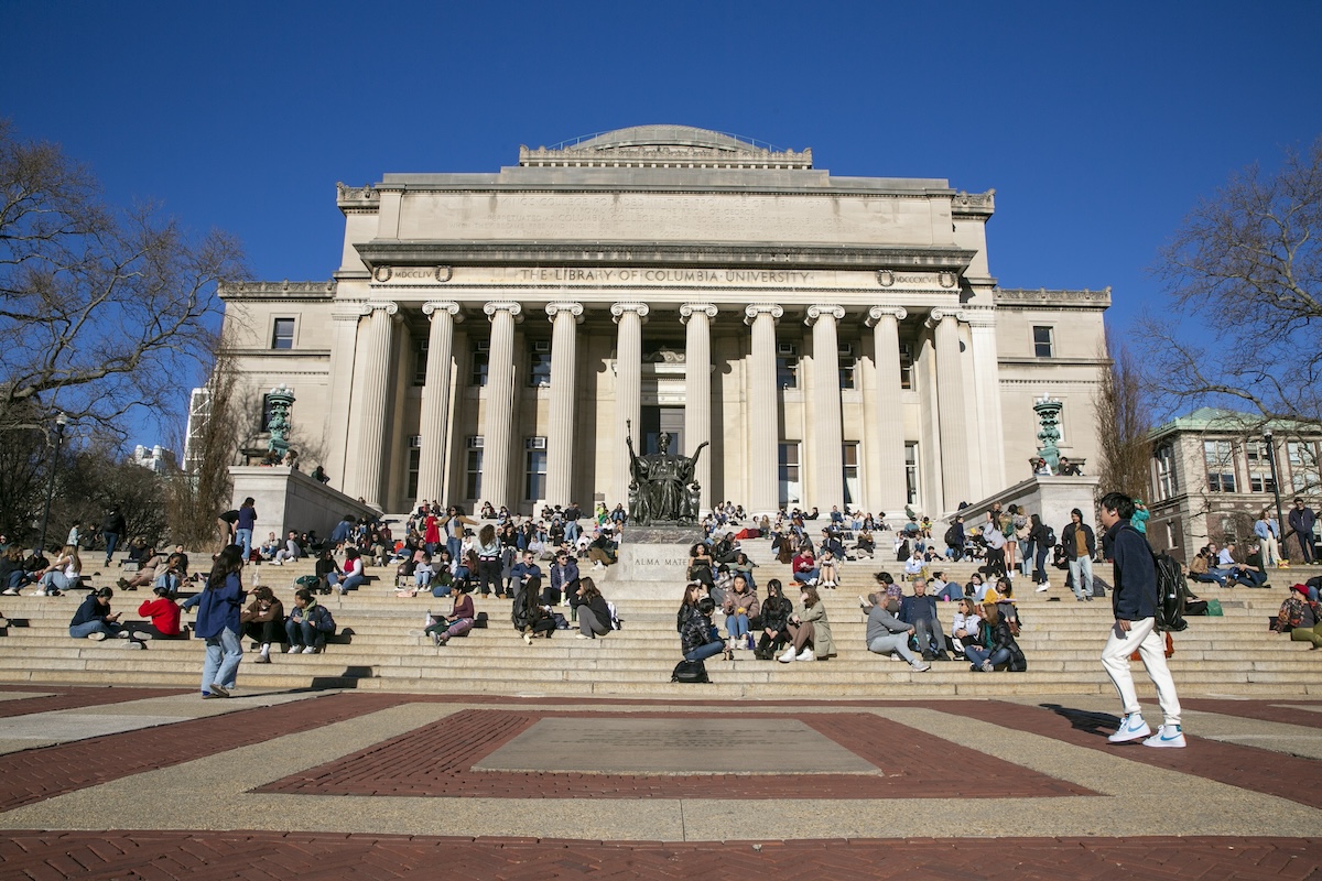 Columbia University: agente federale arresta uno studente con false informazioni per entrare nel campus
