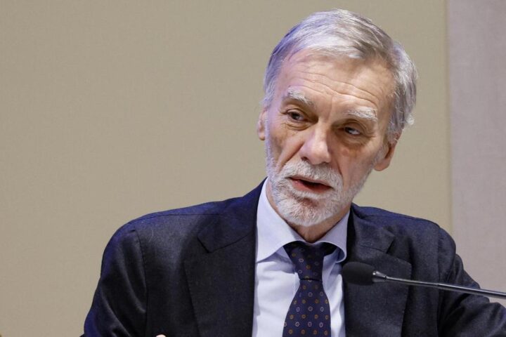 Delrio sulla minoranza dem: "Siamo riformisti, non moderati, nessun abbandono del Pd"