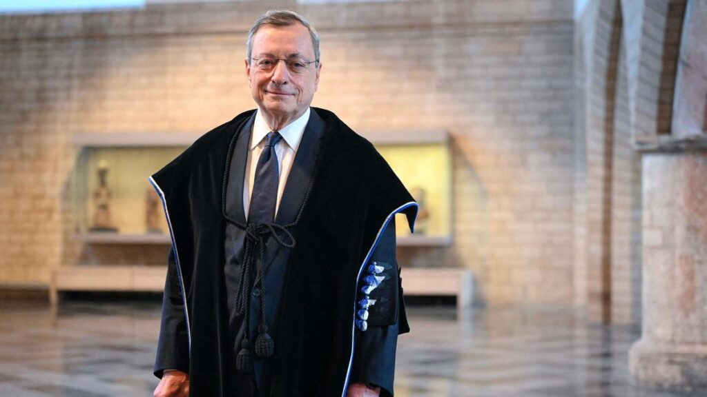 Draghi avverte l’Europa: “Diventare federazione per essere una potenza, l’ordine globale è finito”