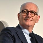 Franco Gabrielli critica lo scudo penale e il fermo preventivo, evidenziando inefficacia nella gestione dell'ordine pubblico