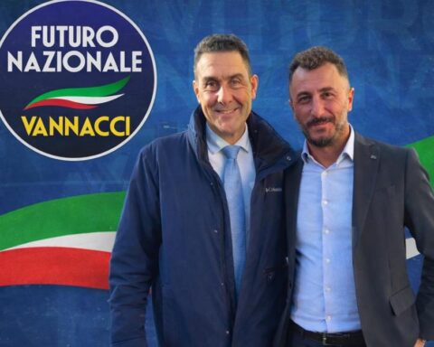 Futuro Nazionale con Roberto Vannacci: il nuovo partito presenta lo Statuto ufficiale a Roma