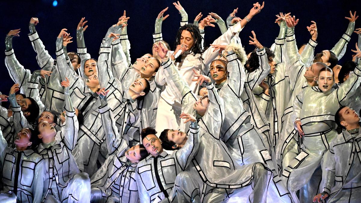 Ghali a San Siro: l'esibizione trascurata dalla Rai solleva polemiche sui social