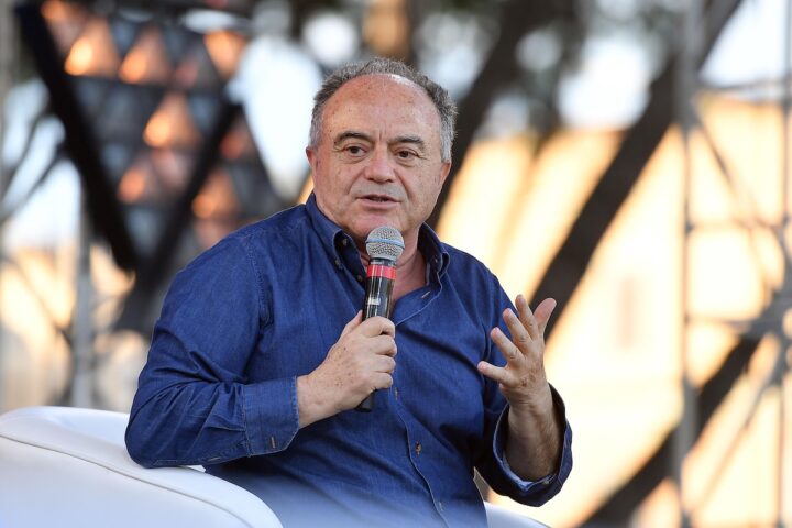 Gratteri afferma che solo le persone per bene voteranno No, La Russa e altri critici protestano