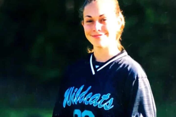 Haley Robson: «Avevo 16 anni quando Epstein abusò di me, e Trump è coinvolto»