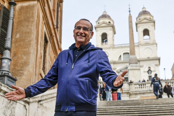 I duetti della serata delle cover al Festival di Sanremo 2026 annunciati da Carlo Conti