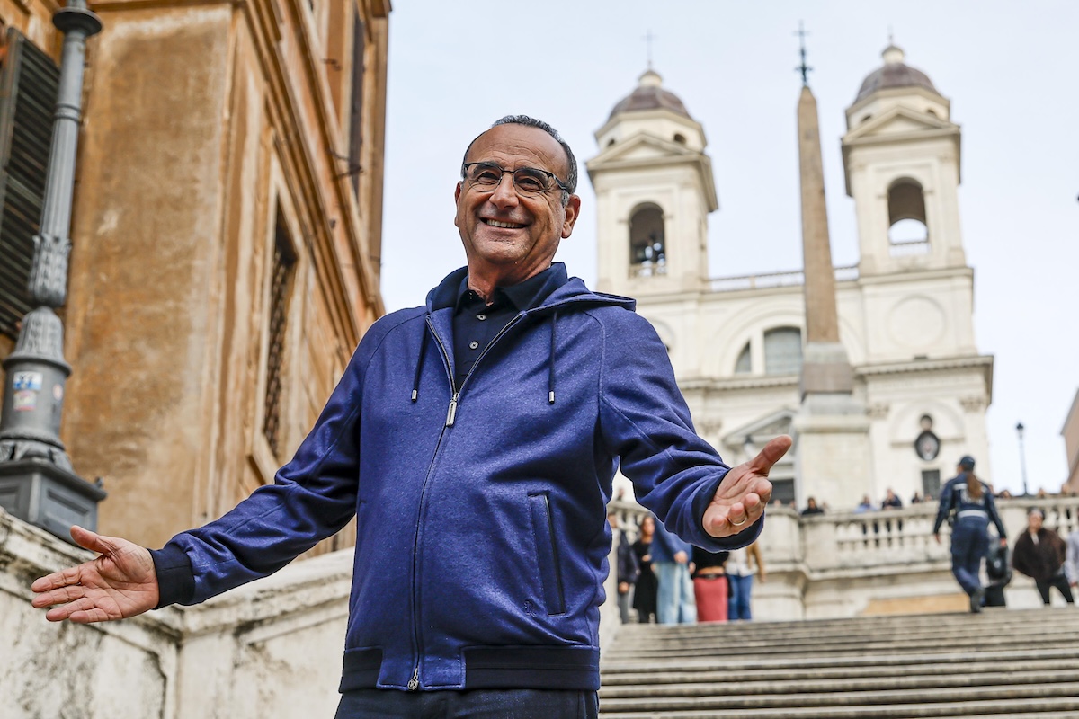 I duetti della serata delle cover al Festival di Sanremo 2026 annunciati da Carlo Conti