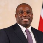 Il governo britannico propone l'uso dell'intelligenza artificiale per prevedere comportamenti criminali nei bambini