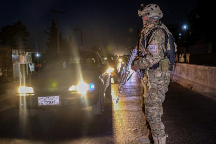 Il Pakistan avvia offensiva contro i talebani in Afghanistan: 133 morti accertati