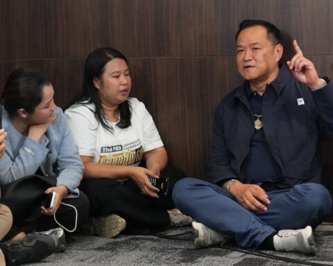 Il partito conservatore Bhumjaithai si aggiudica la vittoria alle elezioni in Thailandia