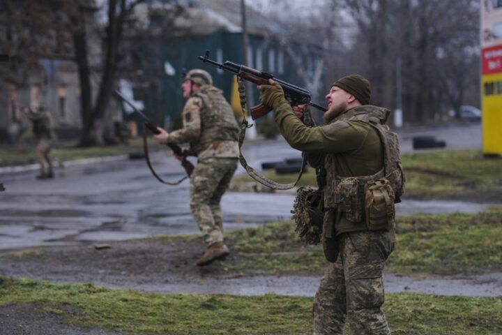 Il premier macedone propone un'accesso graduale all'Ue per Macedonia, Montenegro, Albania e Ucraina