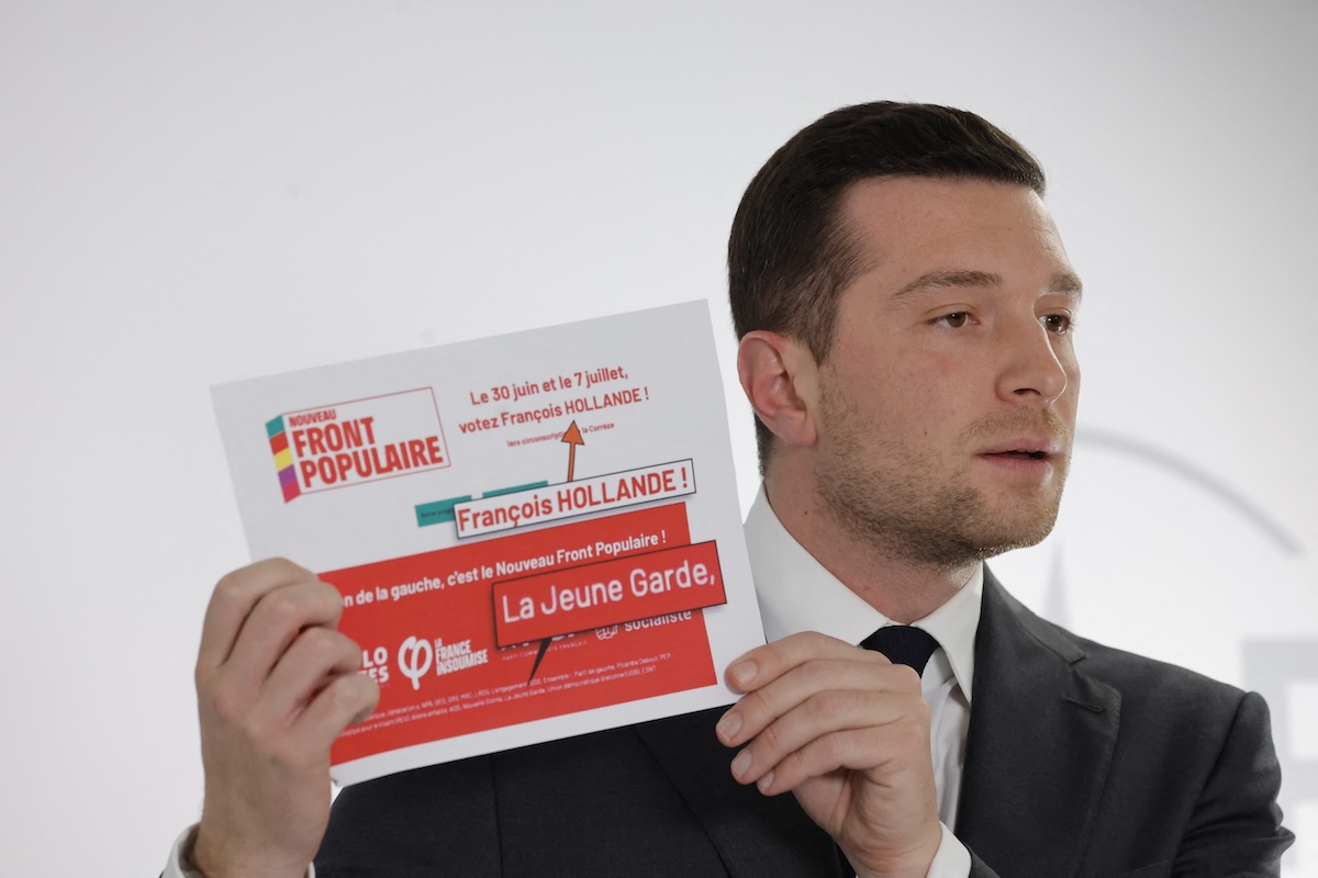 Il Rassemblement National sfrutta il caso dell'omicidio di Quentin Deranque per attaccare la France insoumise