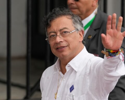 Incontro tra Gustavo Petro e Donald Trump: tensioni persistono nonostante la cooperazione contro il narcotraffico