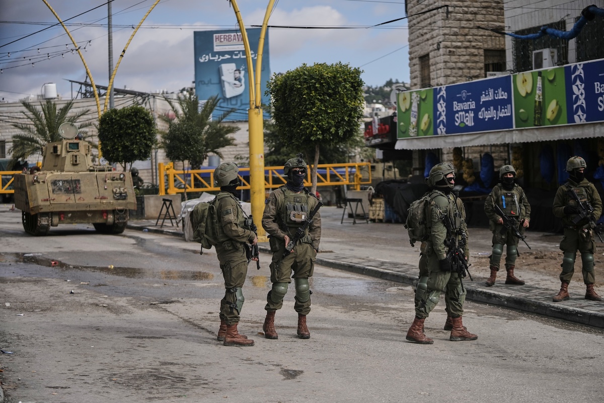 Israele approva leggi per ampliare il controllo sulla Cisgiordania e favorire i coloni