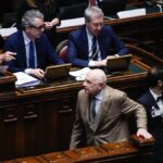 La Camera approva la fiducia sul decreto Ucraina, maggioranza compatta con il sostegno dei 'vannacciani'