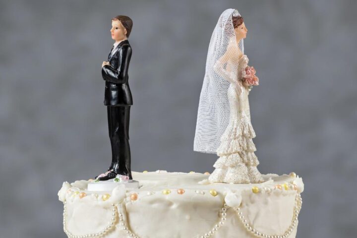 La Cassazione definisce l'assegno divorzile come strumento non automatico legato a prove concrete