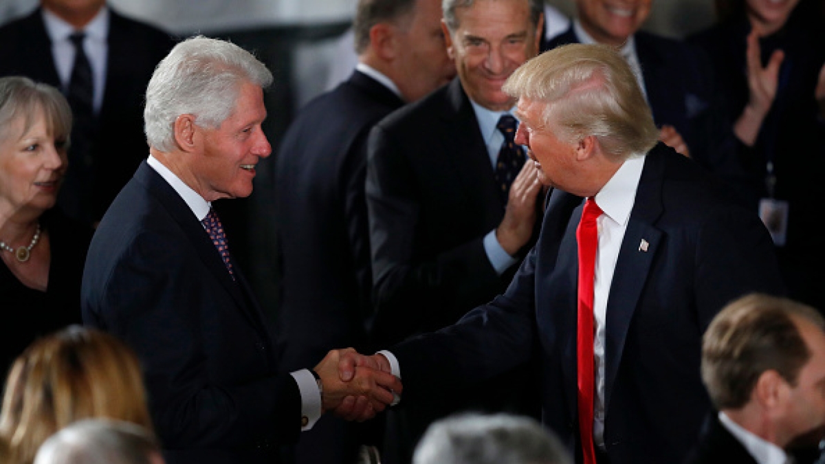 La guerra dei due presidenti: Clinton e Trump sotto esame per i legami con Epstein