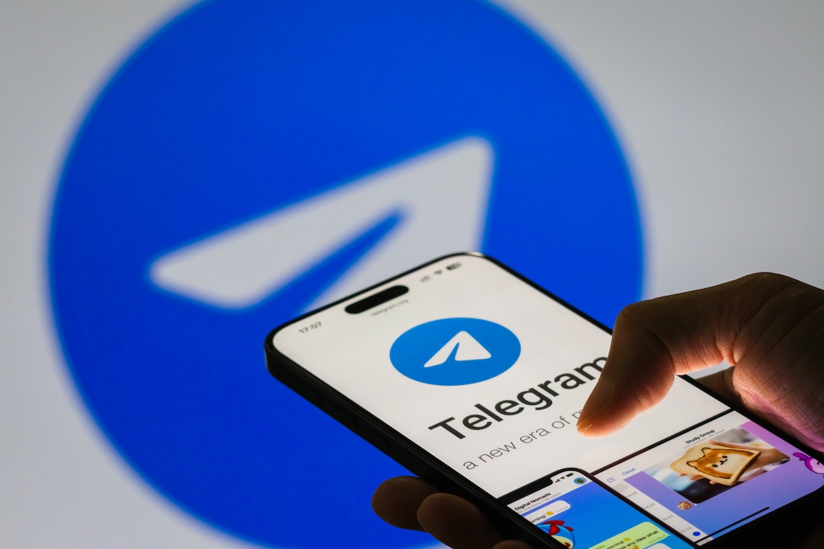 La Russia introduce restrizioni su Telegram accusando l'app di non combattere le frodi