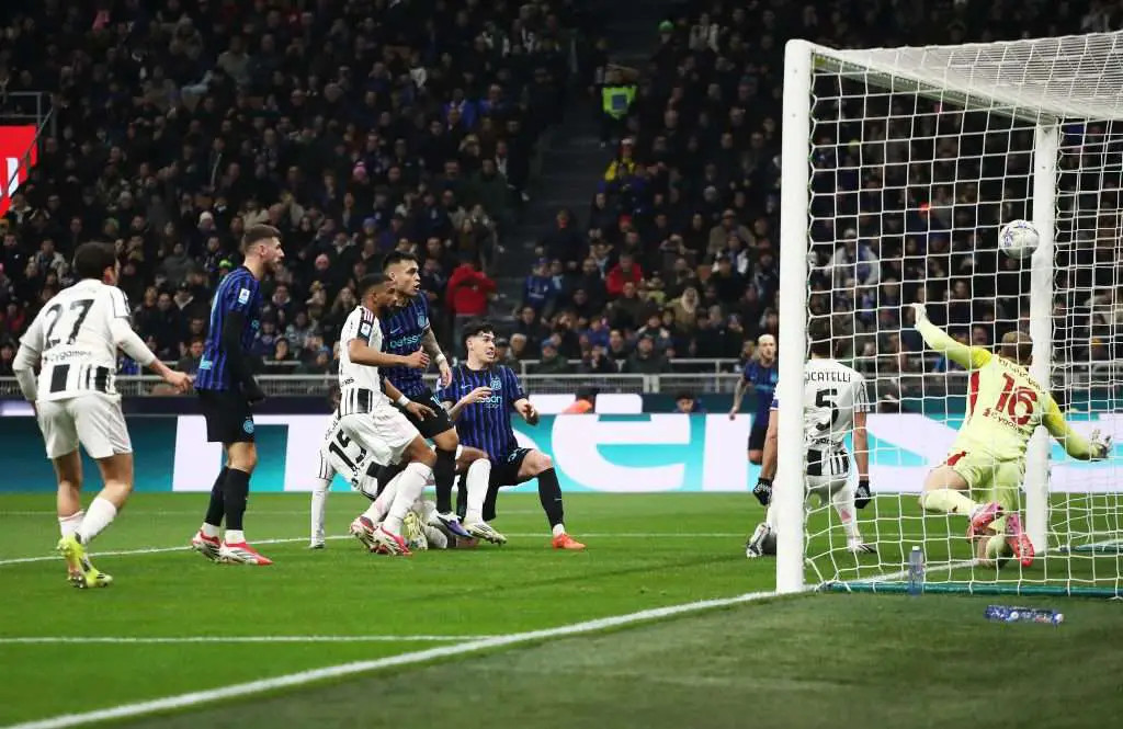La vittoria thrilling dell'Inter sujuventus fornisce un'eccezionale esposizione di Serie A