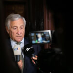 L'ambasciata russa in Italia risponde a Tajani: «Colpa della Russia anche per i ghiacciai e il maltempo?»